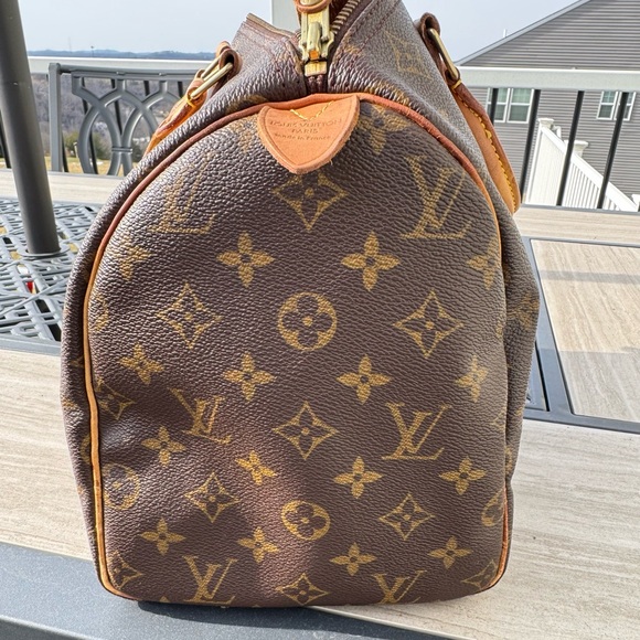 Louis Vuitton Brown Monogram Speedy 30 Handbag - Picture 3 of 16